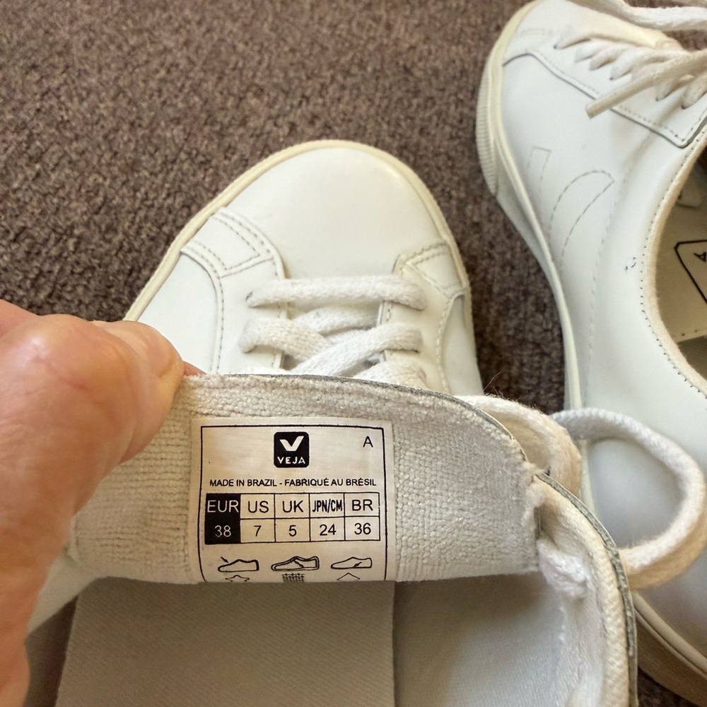 Veja White Low-Top Sneakers with Cream Sole - Picture 4 of 4